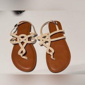 Universal threads rope Braided Cream Sandals 7 1/2 NWOT